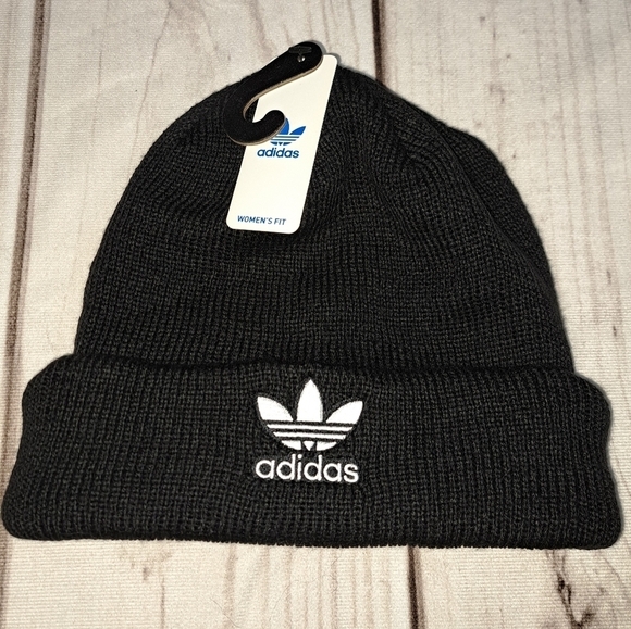 Adidas Trefoil Beanie Black Womens Fit - Picture 1 of 5